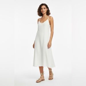 Menina Gold Pearl Stud Flat Sandals Size 5